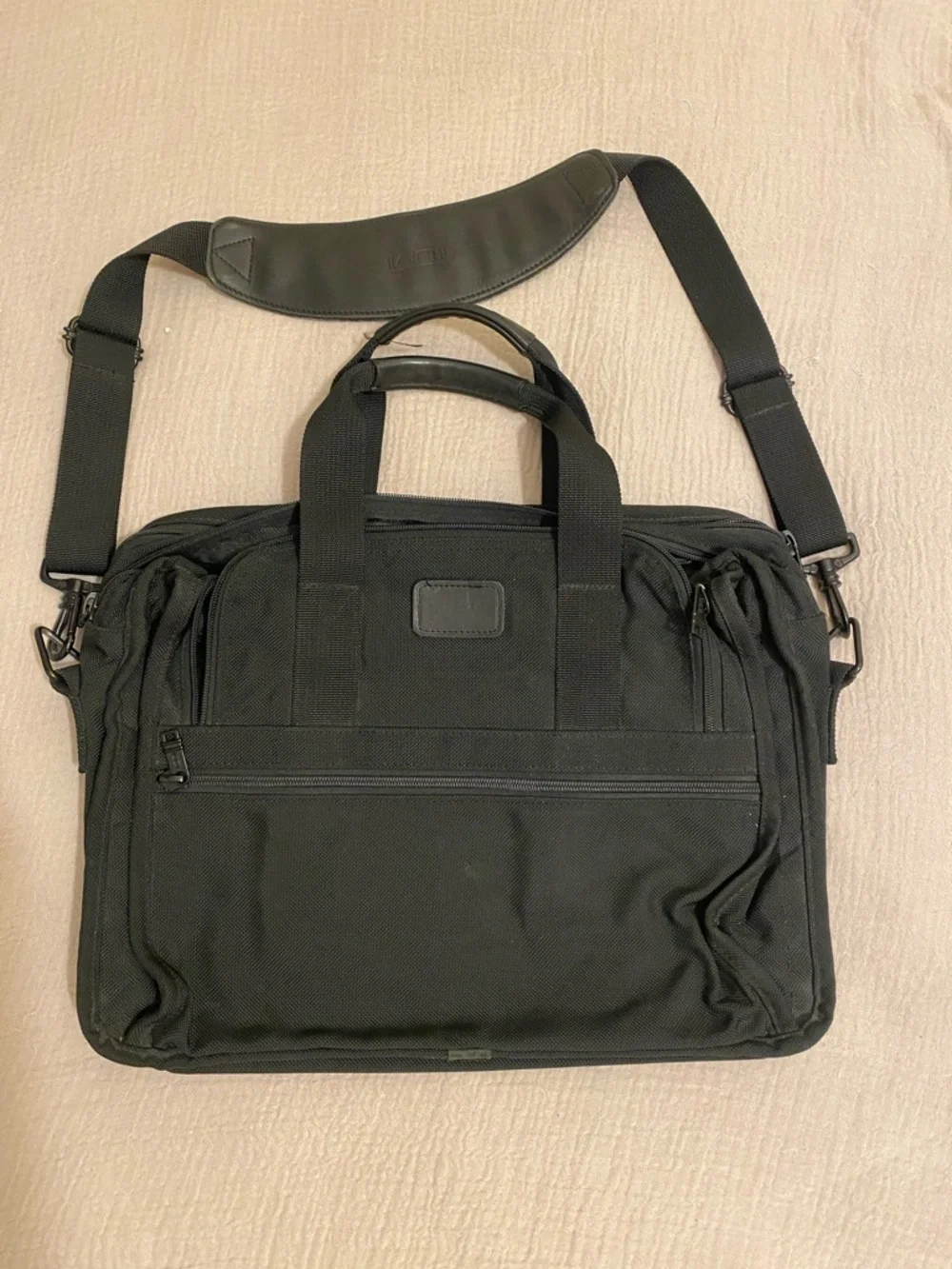 TUMI Black Men’s Messenger Briefcase